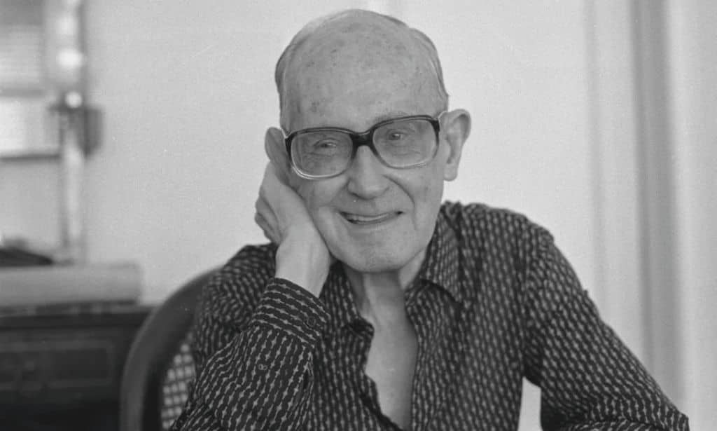 Escritor Carlos Drummond de Andrade